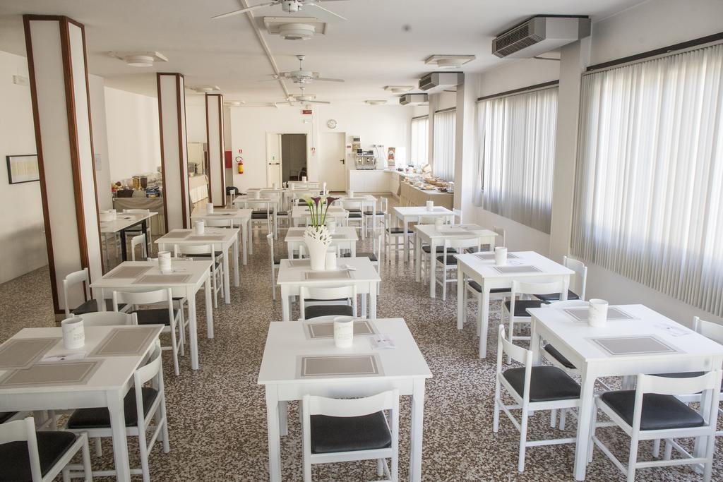B&B Moresco กัตตอลิกา ภายนอก รูปภาพ