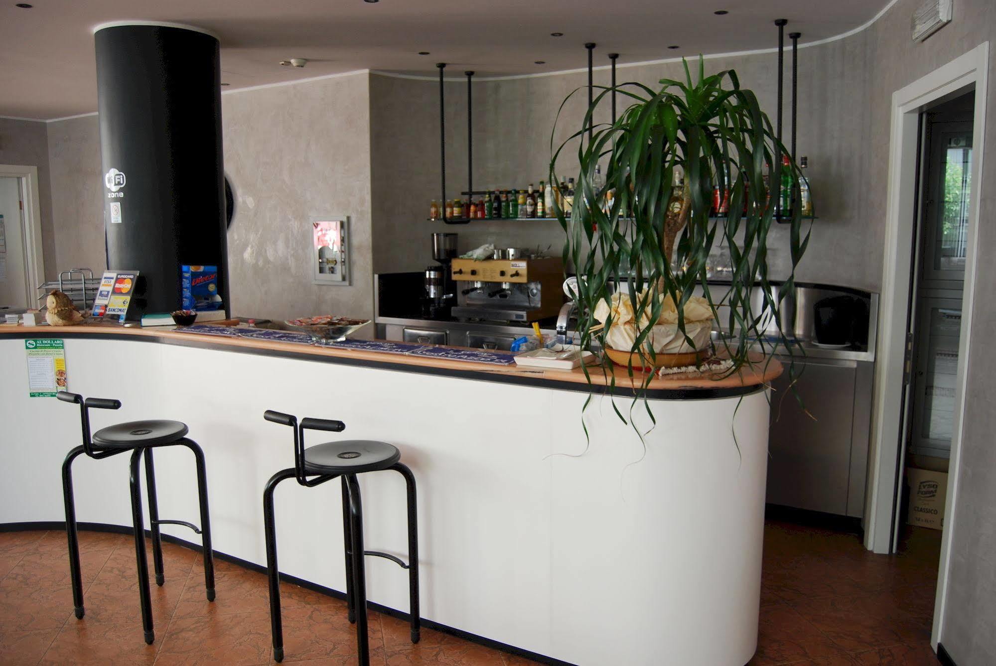 B&B Moresco กัตตอลิกา ภายนอก รูปภาพ
